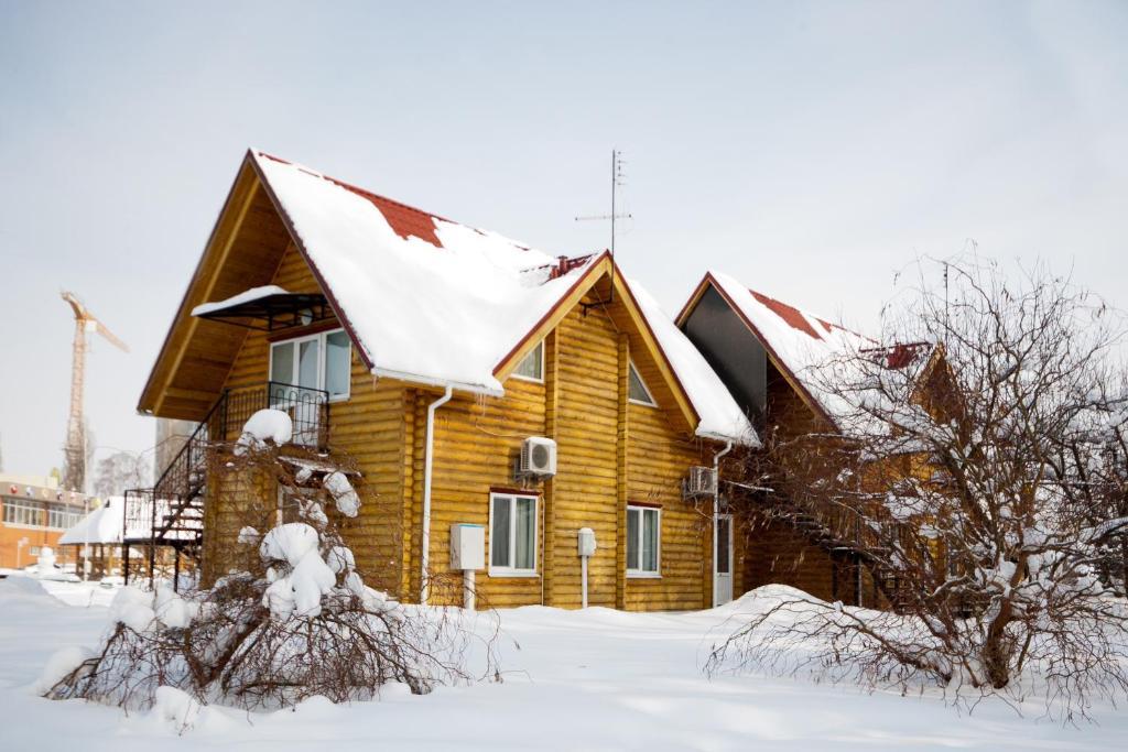 Edem Hotel Chubynske Exterior photo